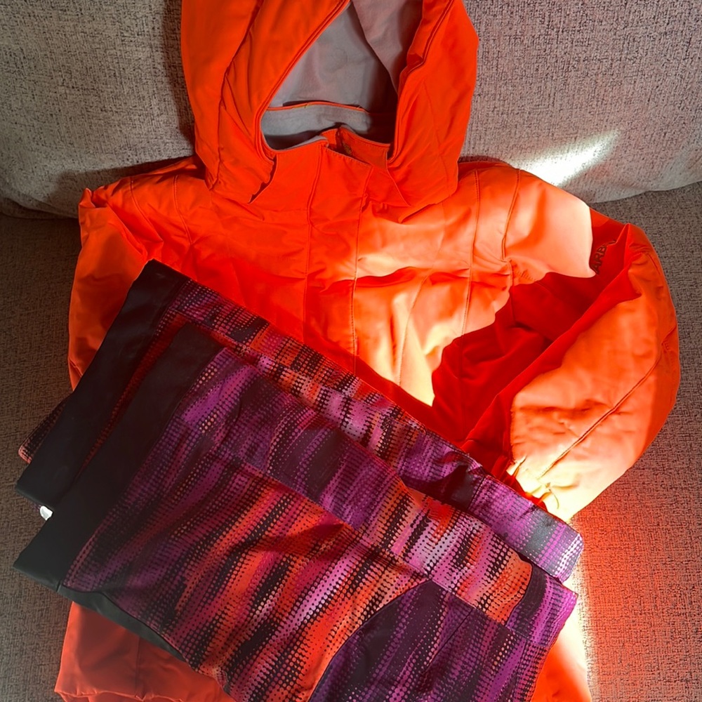 Girls Karbon Jacket size 10 matching Sunice Ski pant size 8